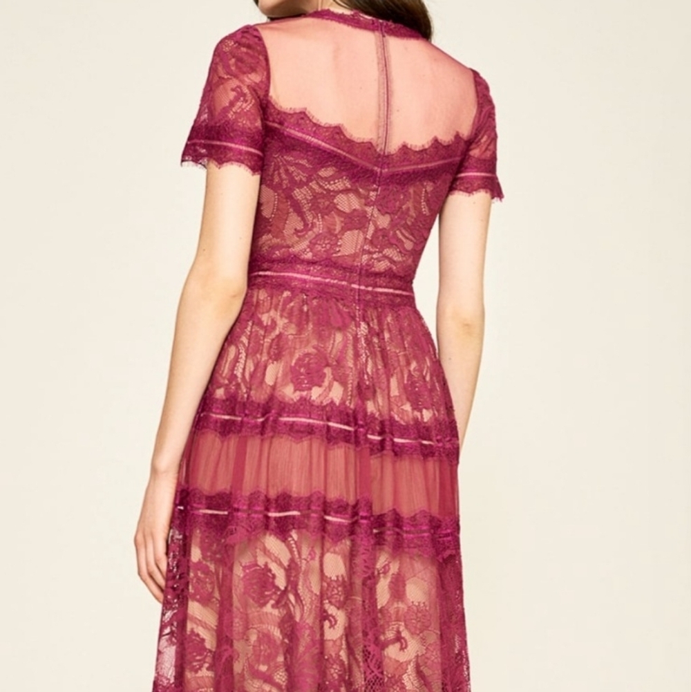 Elegant Flowy Lace Midi Dress in Deep Berry - Picture 2 of 6